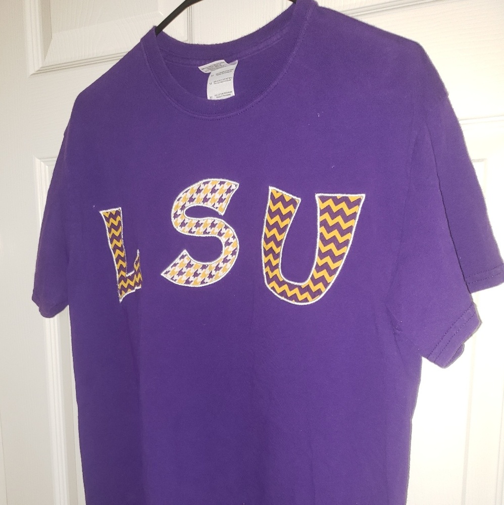 Tee shirt
